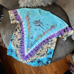 90’s Tie-Dye Sea Creature Graphic Short Sleeve T-shirt